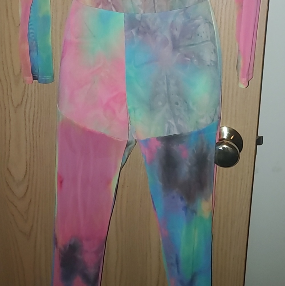 Tie Die Set View 3